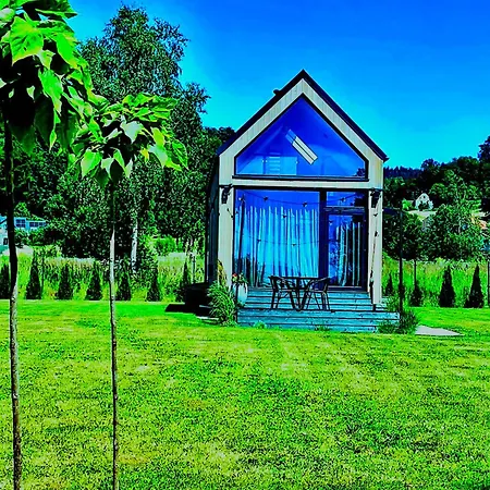 Semesterbostad Zakatek Na Lipowej Komarno